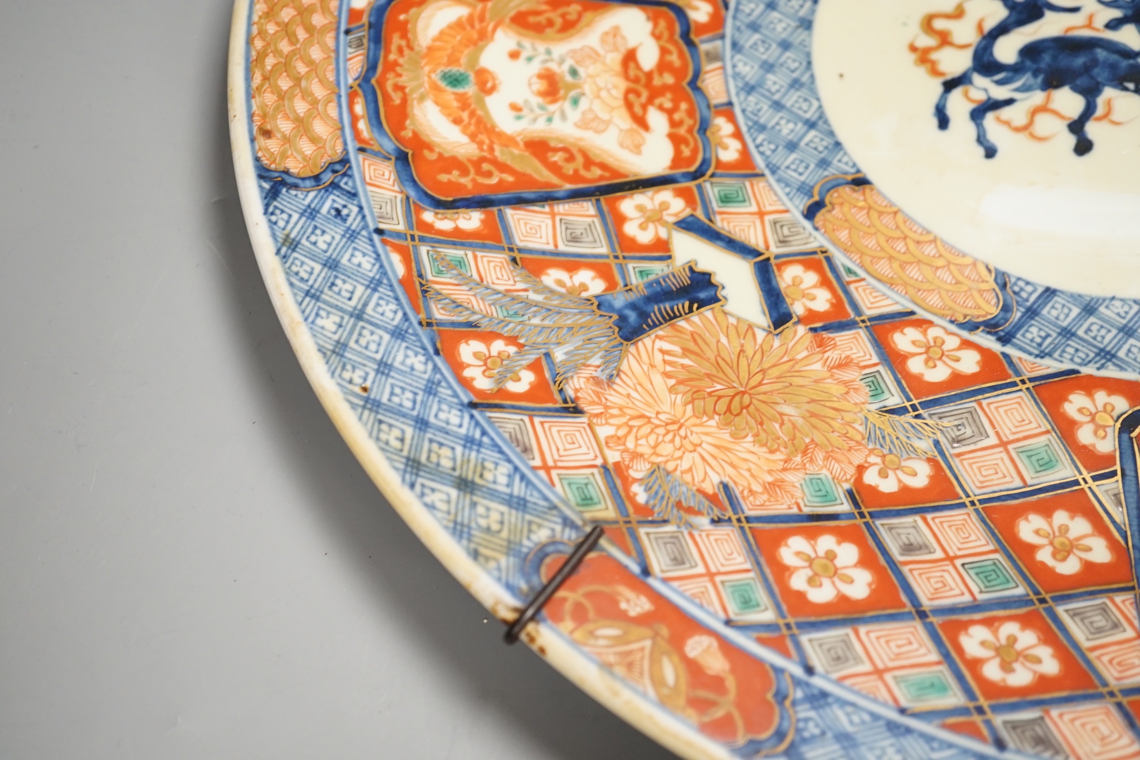 A Japanese Imari charger, Meiji period - 47.5cm wide